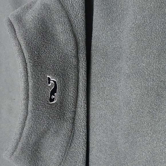 🦋 [ vineyards vines ] - Picture 5 of 5